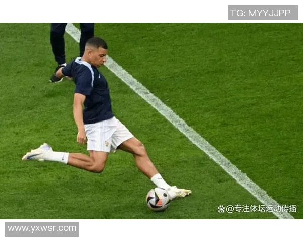 足球明星命名的经典动作解析与技巧分享让你成为球场上的焦点 足球明星命名的经典动作解析与技巧分享让你成为球场上的焦点