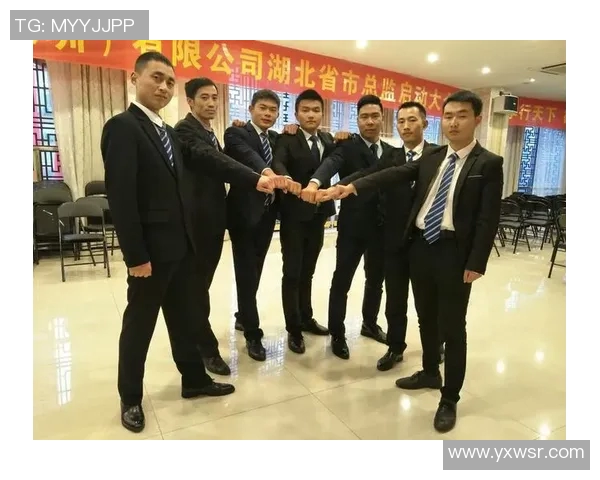 邱卫国足球明星高清照片展示他的风采与激情瞬间