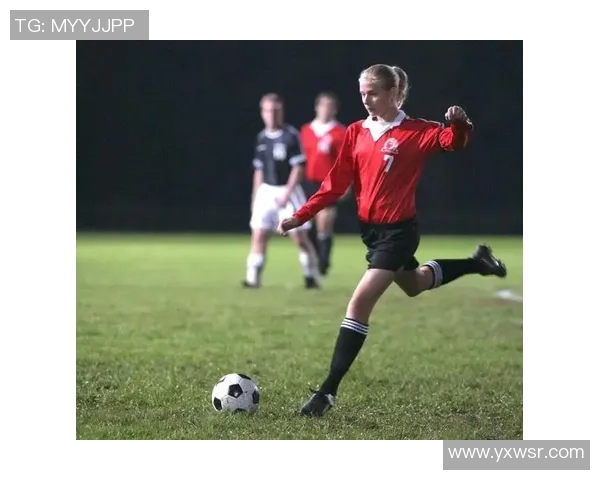 7月12号足球明星的精彩瞬间与传奇故事回顾
